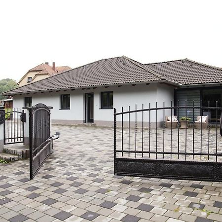 Apartmany A Wellness Vmal Skutec Exterior photo